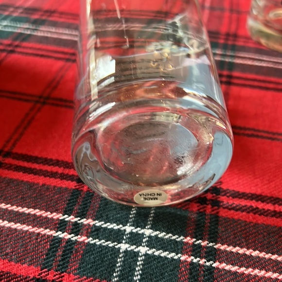 Linda Grayson collection of glasses and coasters - Picture 12 of 14